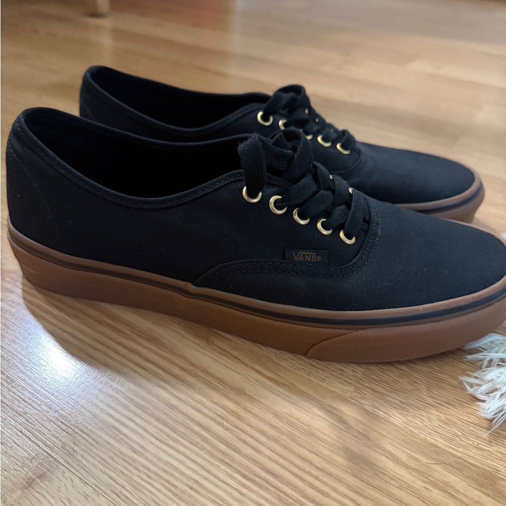 Vans Men's Black and Tan Sneakers
